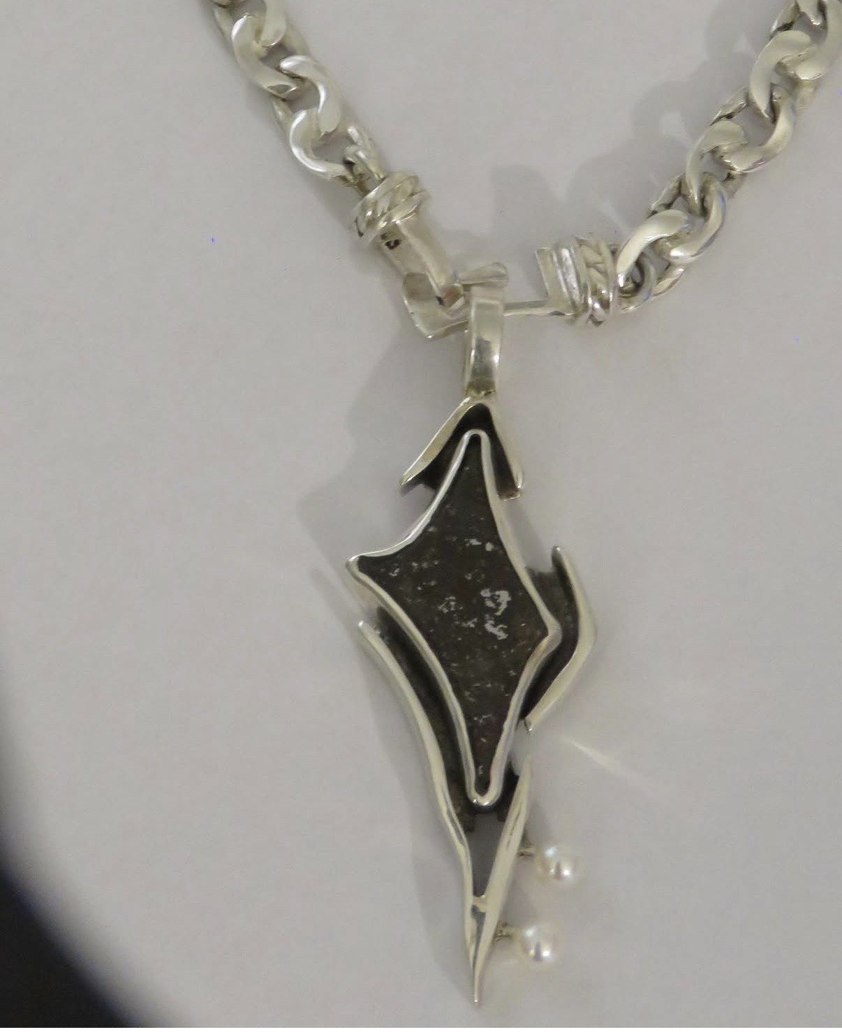 Collar meteorito